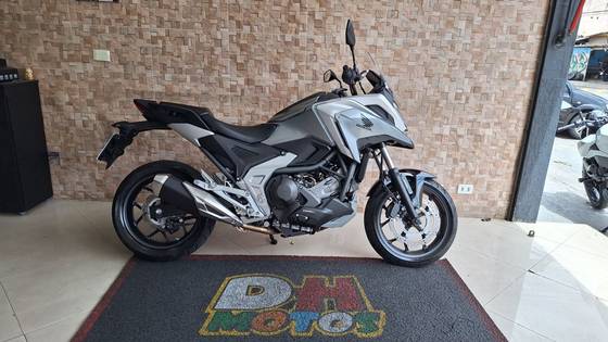 HONDA NC 750X ABS DCT HONDA NC 750X ABS DCT